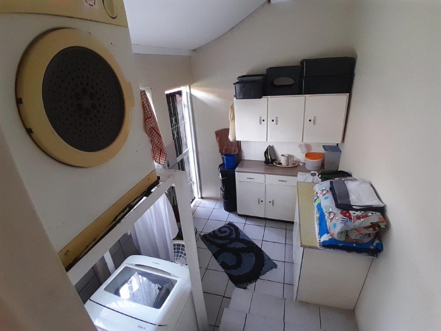 5 Bedroom Property for Sale in Geelhoutpark North West